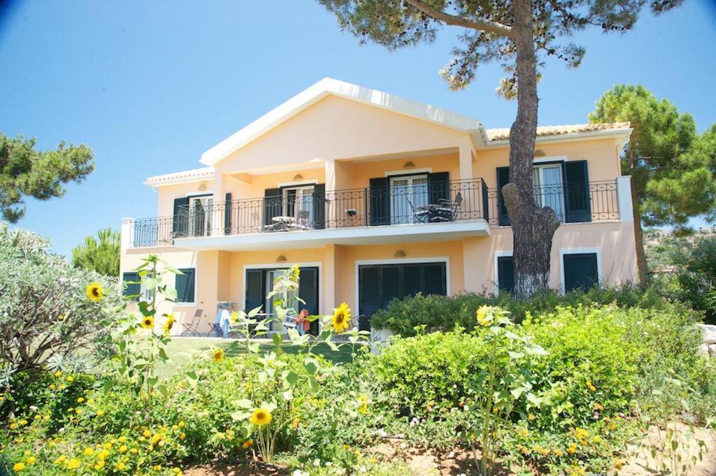 Enalion Suites Lassi (Kefalonia) Exterior photo
